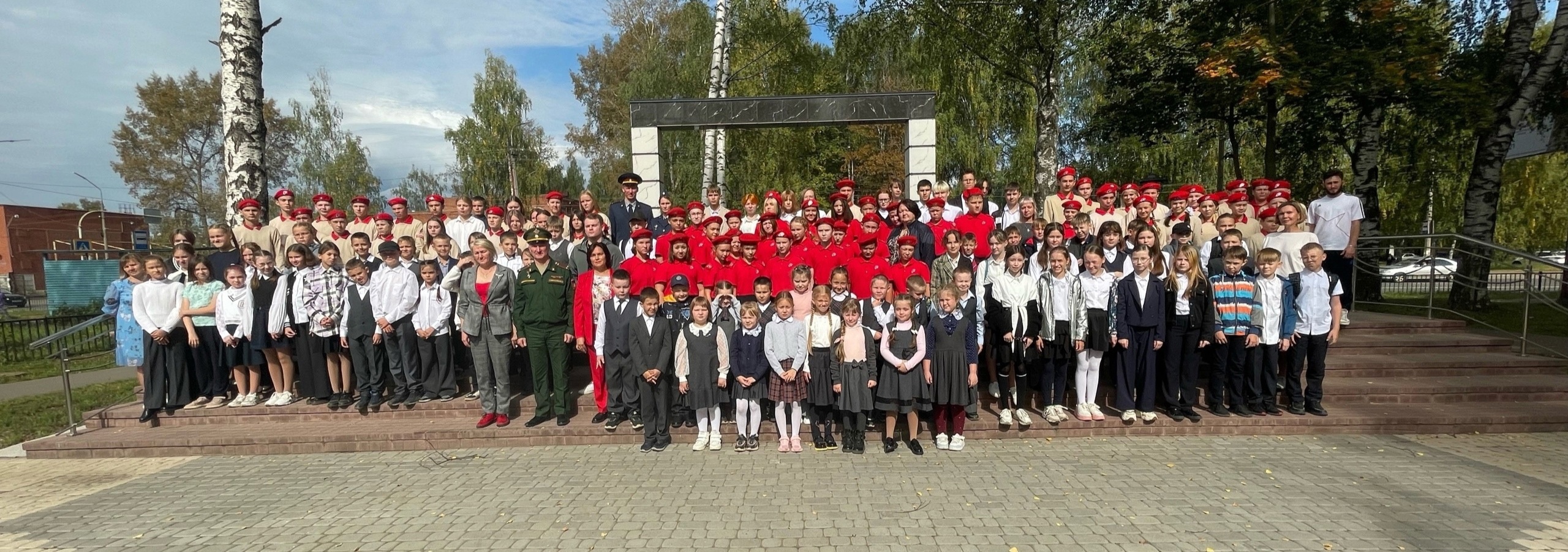 Юнармейцы школы 17 почтили память жертв терроризма..